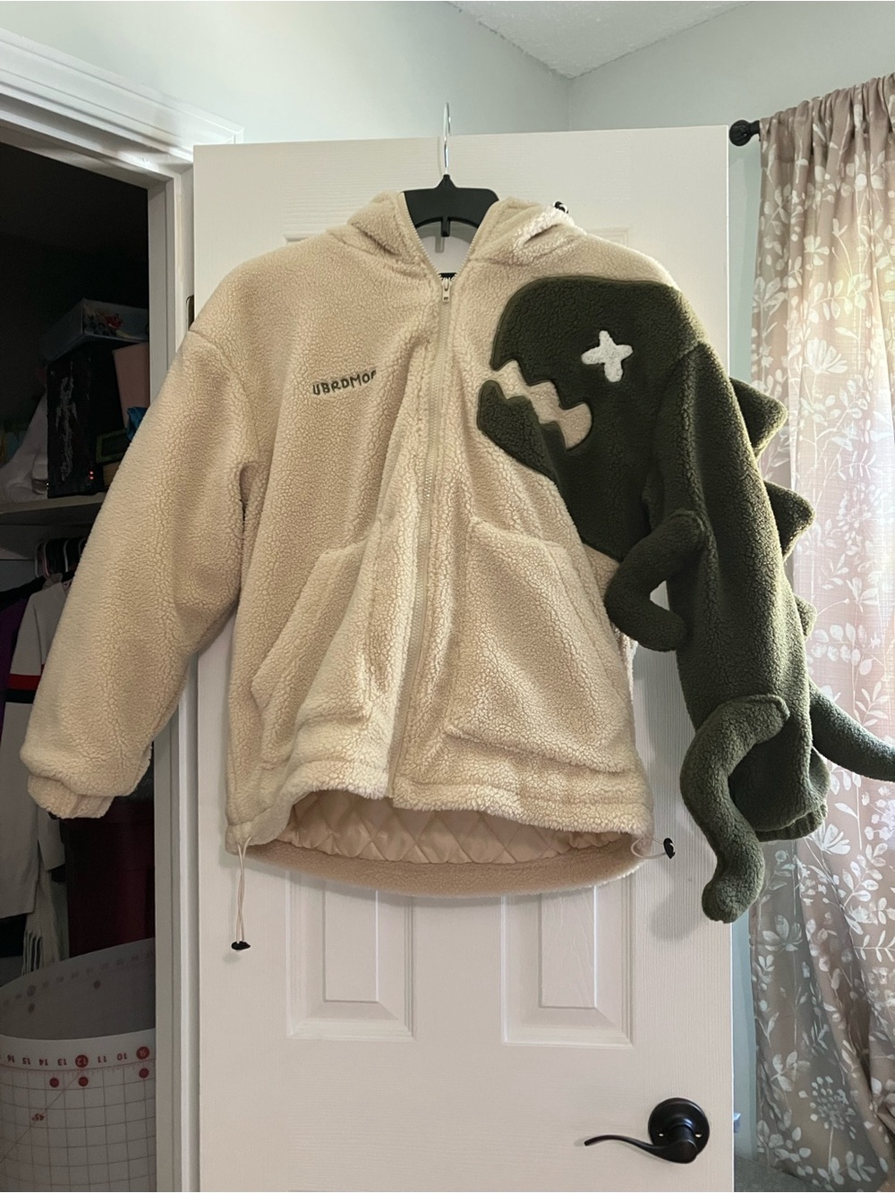 NWT Aelfric Eden Patchwork Dinosaur Sherpa Coat size xs